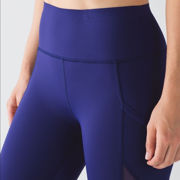 Lululemon Athletica Cropped Leggings - Picture 2 of 10